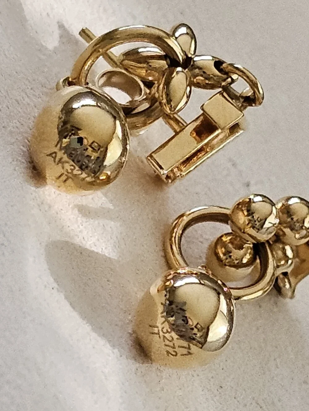 Louis Vuitton 💛 flowergram